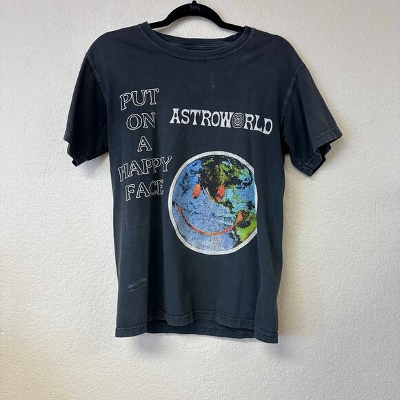 Astroworld Put On A Happy Face Graphic T-Shirt Gray Size Small - Picture 1 of 5